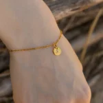 Personalizuota apyrankė su brangių žmonių inicialais - Image 2