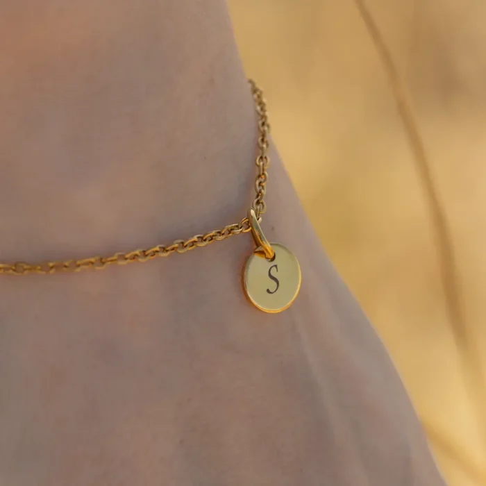 Personalizuota apyrankė su brangių žmonių inicialais - Image 3