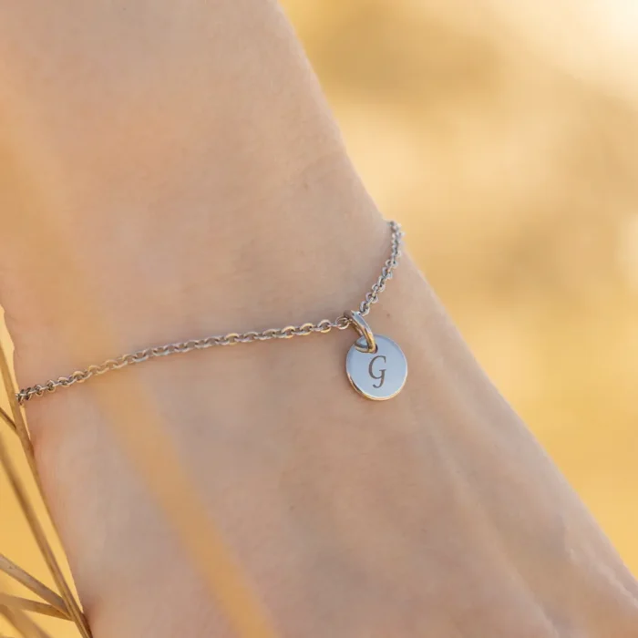 Personalizuota apyrankė su brangių žmonių inicialais - Image 5